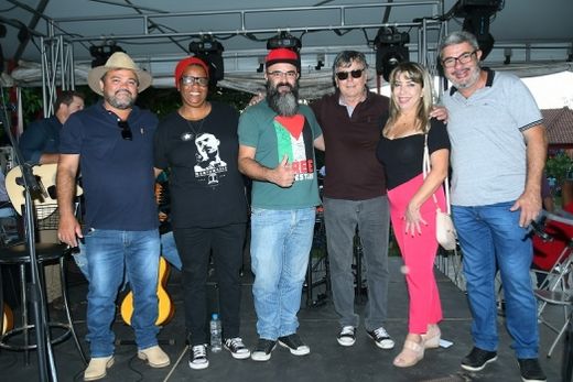 Di, Edna dos Santos, Max Pinho, Cido Ferrari, Márcia Ferrari e Buzina. Discursos nesta 13ª edição do Dia do Metalúrgico foram de Edna, Cido e Max