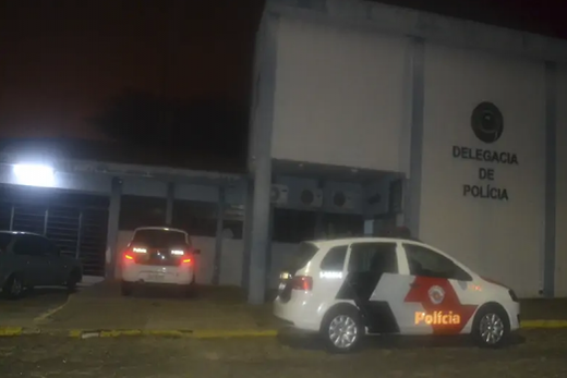 Roubo em posto de combustível. Crime ocorreu na madrugada desta terça-feira (30)