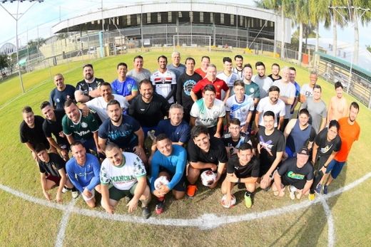 Os times. Torneio teve a participação de oito equipes, integrando 40 jogadores associados do clube