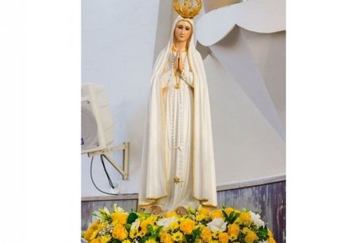 Nossa Senhora de Fátima. Réplica da imagem original ficará em Matão até o início da noite de sábado (10)