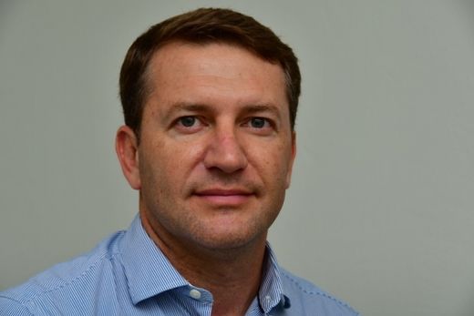 Alex Antoniosi. "Este déficit não influi diretamente na economia matonense, pois essa mão-de-obra provem de outros estados. São trabalhadores que vêm para Matão, fazem a colheita periódica da lar