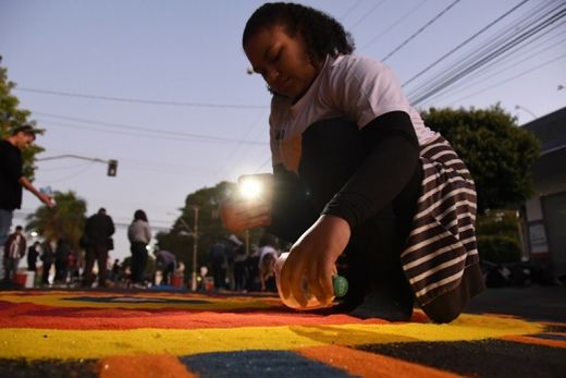 75 anos de festa. Edição especial do principal evento da cidade reforça a tradição mantida pela população de expressar sua fé através da arte