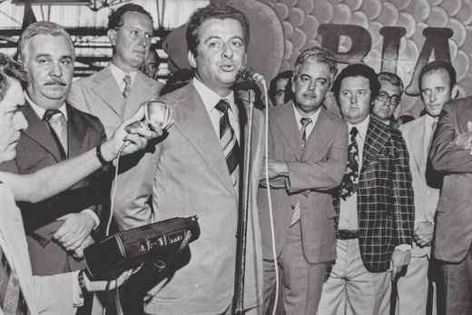 Alysson Paolinelli. O então ministro da Agricultura discursa na cerimônia de inauguração da atual fábrica da Baldan, ocorrida no dia 17 de janeiro de 1976