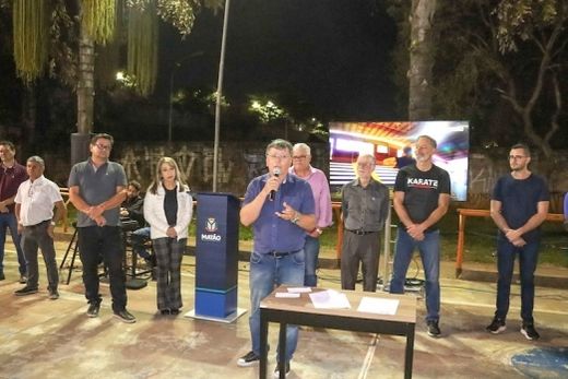 Ordens de serviços. O prefeito Cido Ferrari autorizou o início das obras de reforma da Quadra de Tênis 'Darcy Sola' e da Quadra de Múltiplo Uso 'Paulo Sérgio Bortolani'