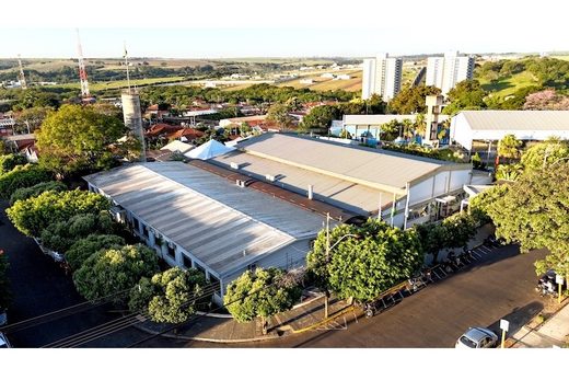 Quase 17 anos. Inaugurada oficialmente no dia 5 de outubro de 2009, a sede atual do Senai-Matão terá novas finalidades