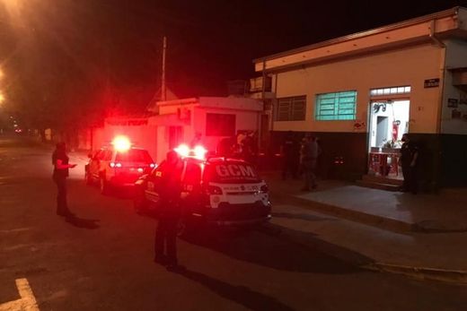 Ação conjunta fiscalizou bares para cumprimento de restrições — foto 2 de 4