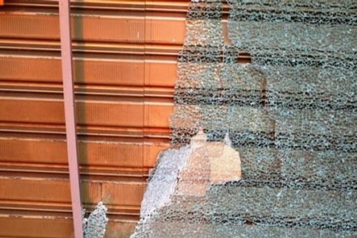 Criminosos atiram contra empório de bebidas — foto 3 de 3