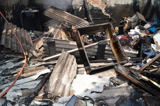 Celular pode ter provocado incêndio em residência — foto 2 de 3