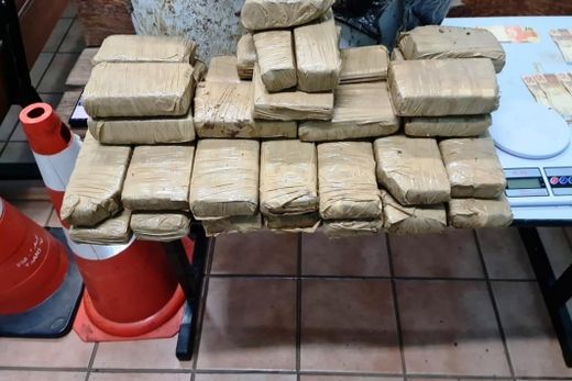 Polícia Militar de Matão realiza a maior apreensão de drogas do ano — foto 2 de 7