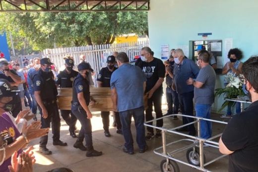 Adauto Scardoelli é sepultado em Matão — foto 3 de 5