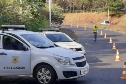 Segundo dia de lockdown em Araraquara tem ruas vazias — foto 2 de 3