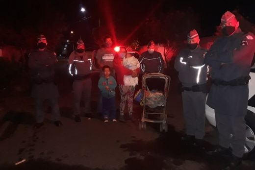 Polícia Militar evita incêndio em residência no Jardim Bela Vista — foto 3 de 4