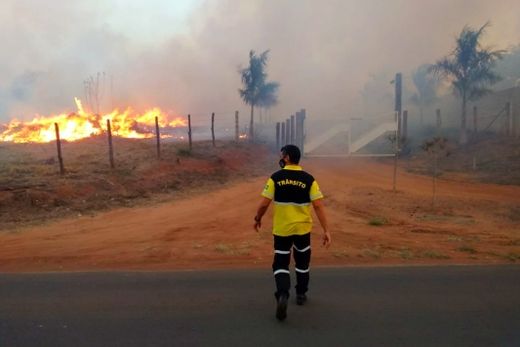 Defesa Civil e Bombeiros atendem três ocorrências de incêndio — foto 2 de 2