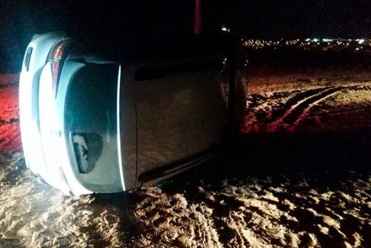 Ladrão furta carro do Conselho Tutelar, perde controle e capota — foto 2 de 2