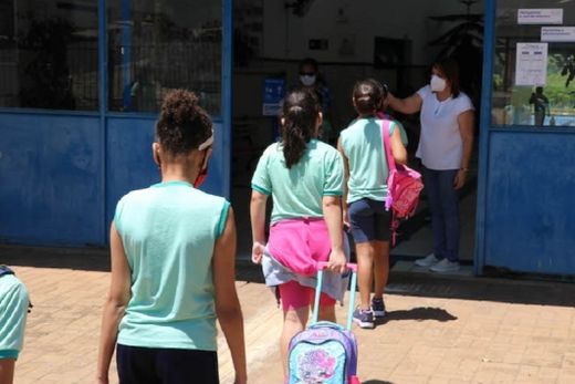 Mais de 6 mil alunos voltam às aulas 100% presenciais — foto 2 de 2