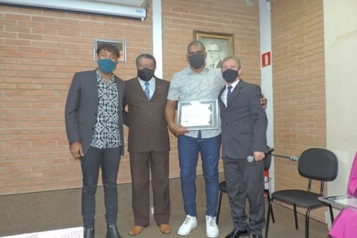 Câmara entrega o 'Certificado Padre Batista' — foto 3 de 5