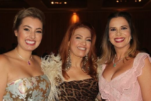 Leonardo fez show na cidade — foto 4 de 25
