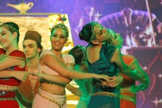 'Aladdin', de Renata Canova, encanta o público — foto 3 de 90