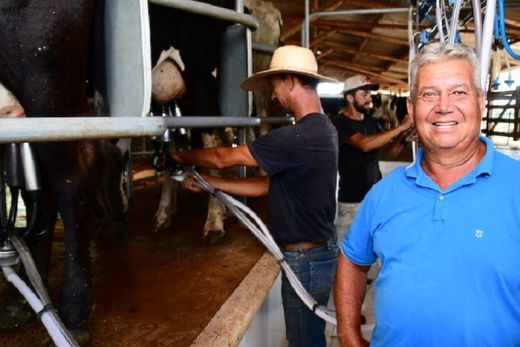 Criador investe em leite orgânico — foto 4 de 4