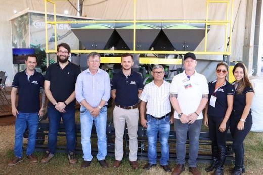 Prefeito prestigiou empresas de Matão na Agrishow — foto 4 de 8