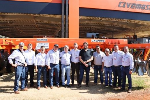 Prefeito prestigiou empresas de Matão na Agrishow — foto 8 de 8