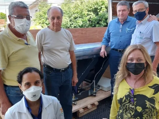 Hospital recebe moderno tomógrafo — foto 1 de 1