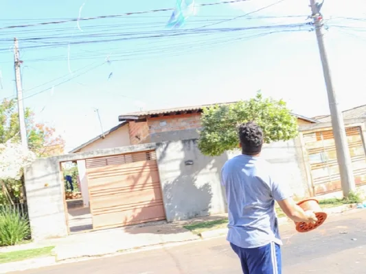 Pipa com cerol fere motociclista; Prefeitura reforça fiscalização — foto 1 de 1