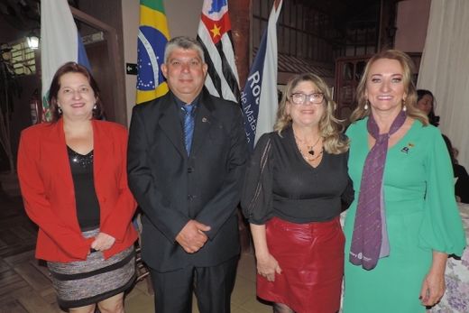 Zuleica Veronesi preside o Rotary Matão Terra da Saudade — foto 2 de 2