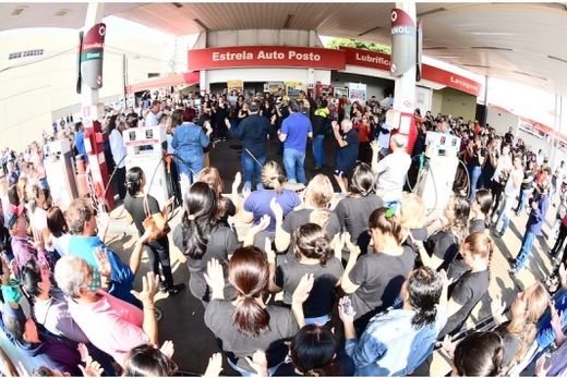 Manifesto silencioso expressou indignação — foto 2 de 3