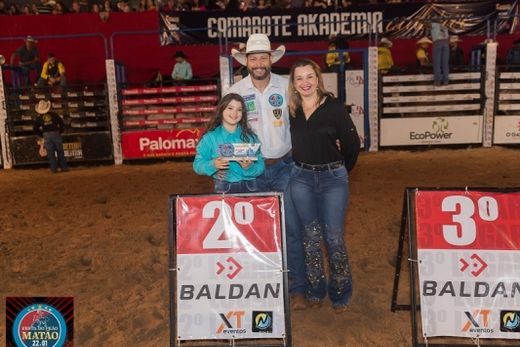 Montarias e provas foram realizadas na Festa do Peão — foto 2 de 2