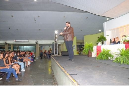 Escolas municipais realizam formatura na Sorema — foto 2 de 3