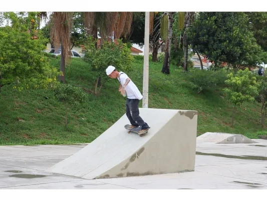 Parquinho infantil é reaberto após revitalização — foto 1 de 1