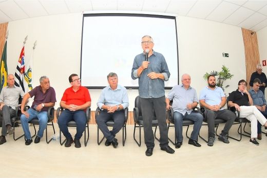 Em Matão, Padilha recebe pauta de reivindicações — foto 5 de 6