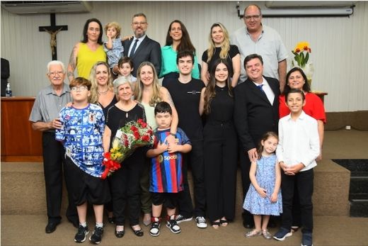 Câmara presta honrarias para a Família Antoniosi — foto 3 de 4