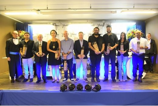 Ensino Superior: Fatec-Matão forma mais 14 alunos — foto 2 de 3