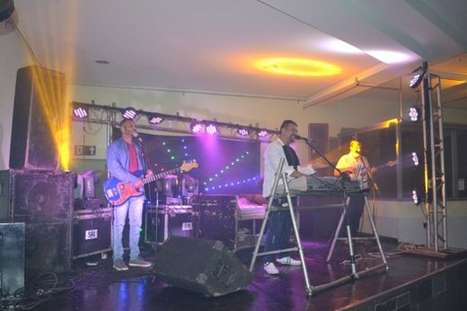 Social Night: Baile do Preto e Branco — foto 9 de 30