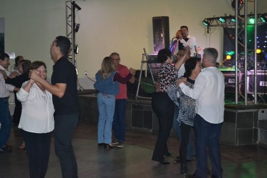 Social Night: Baile do Preto e Branco — foto 23 de 30