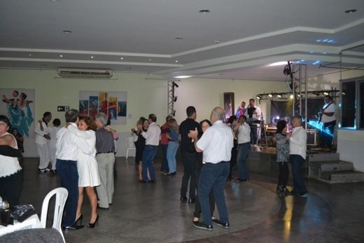 Social Night: Baile do Preto e Branco — foto 28 de 30