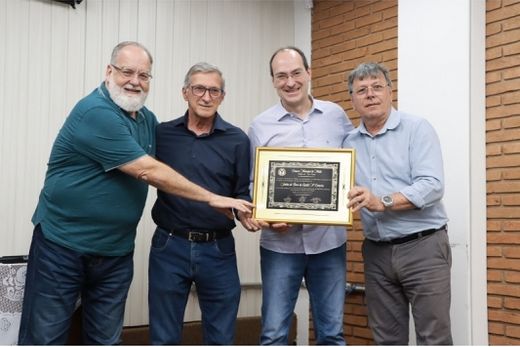 Câmara homenageia revista A Comarca — foto 2 de 2