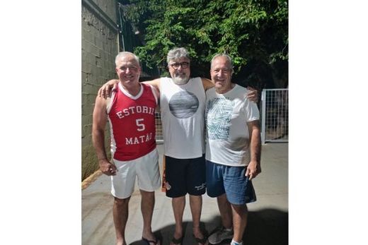 Basquete: Estoril teve segundo encontro — foto 2 de 3