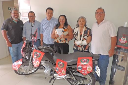 Sincomércio e ACE entregam prêmios da Campanha de Natal — foto 4 de 4