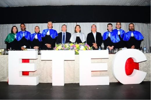 Solenidade: Etec-Matão forma seis turmas — foto 2 de 2