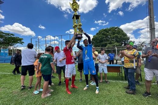 Pereira conquista o título do Amadorzão Vale Pereira — foto 2 de 2