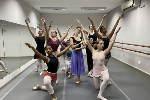 Renata Canova Escola de Ballet apresenta A Bela Adormecida — foto 4 de 4