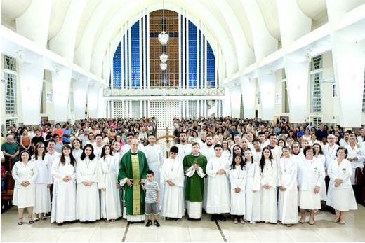 Padre Jorge Nahra se despede da Paróquia Senhor Bom Jesus — foto 2 de 2