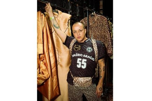 Lucas Adriano brilha novamente ao lado de Walério Araújo na SPFW — foto 3 de 3