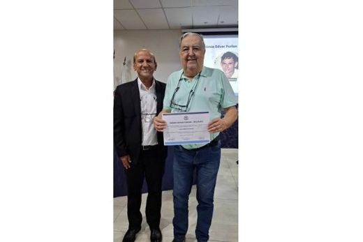 Câmara realiza entrega de homenagens em solenidade — foto 8 de 24