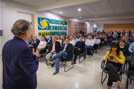 Jorge Lima aponta caminhos para o desenvolvimento — foto 2 de 2
