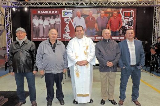 Grupo Bambozzi celebra 115 anos com missa, homenagens e café da manhã — foto 3 de 19
