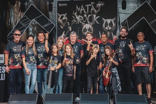 Encontro de gerações e muito som marcam o Matão Rock — foto 3 de 12